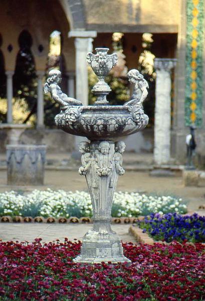 153-Ravello,villa Cimbrone,maggio 1987.jpg